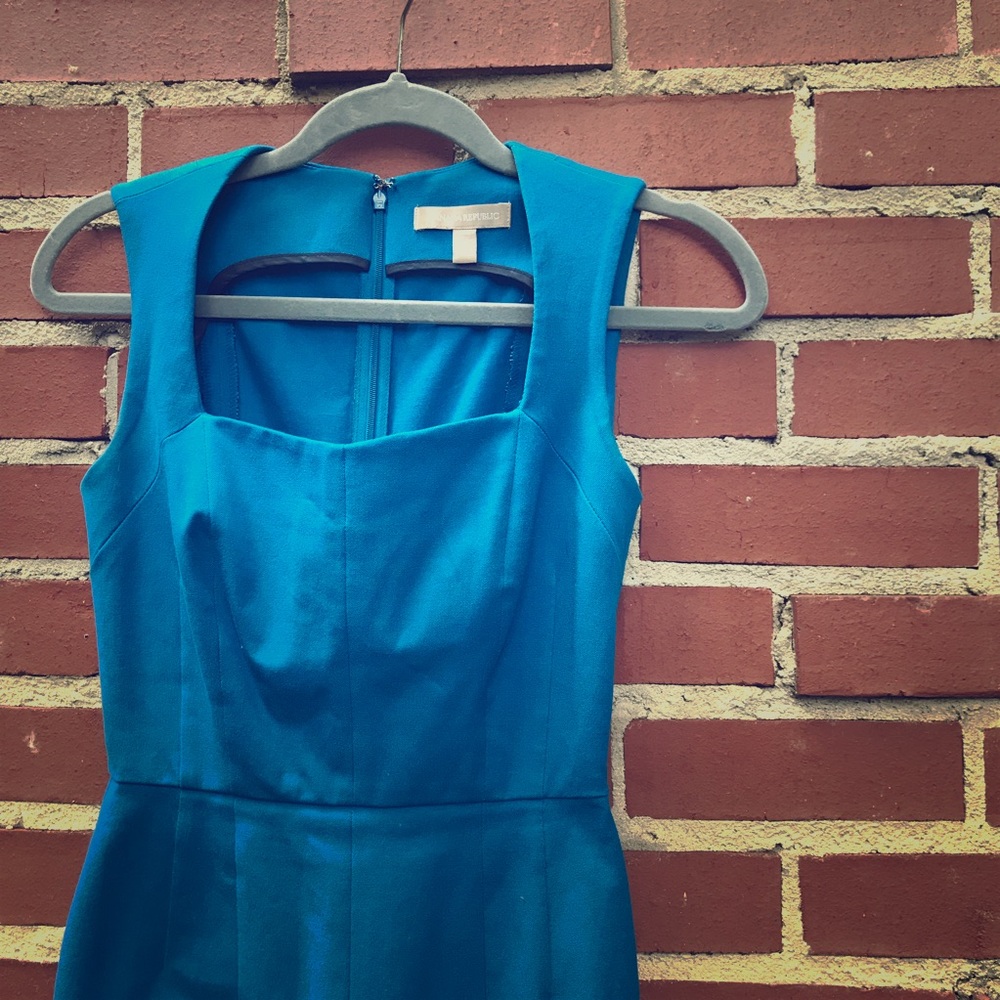 Fitted sheath dress